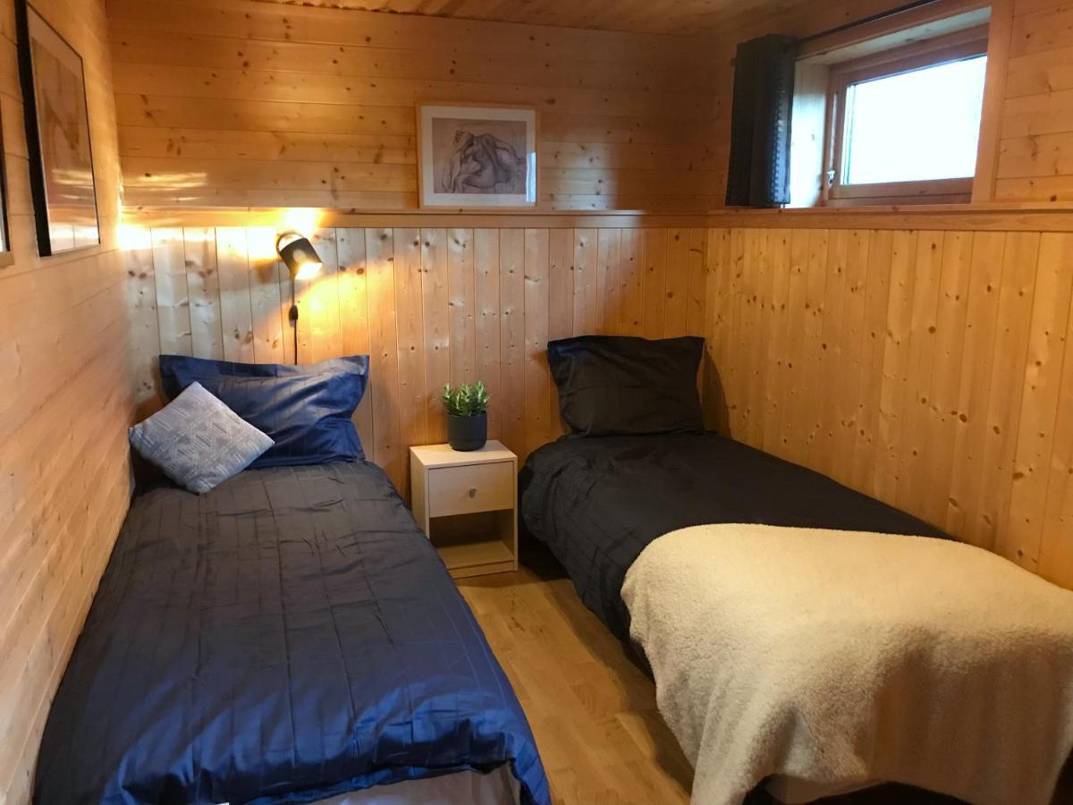 Seaside 3-Bedroom House Svelgen エクステリア 写真